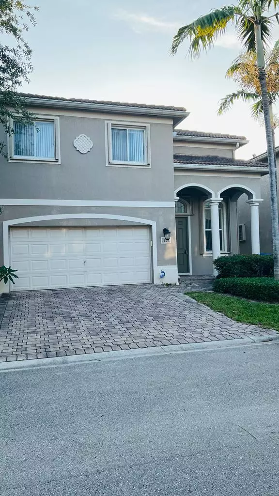 1267 Rosegate BLVD, Riviera Beach, FL 33404