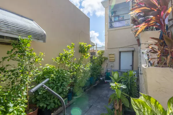 Lake Worth Beach, FL 33460,928 S Dixie HWY