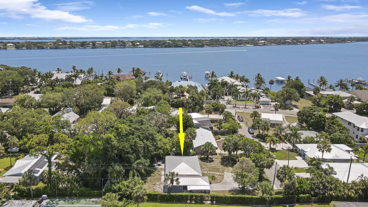 Stuart, FL 34996,3017 SE Waveland PL