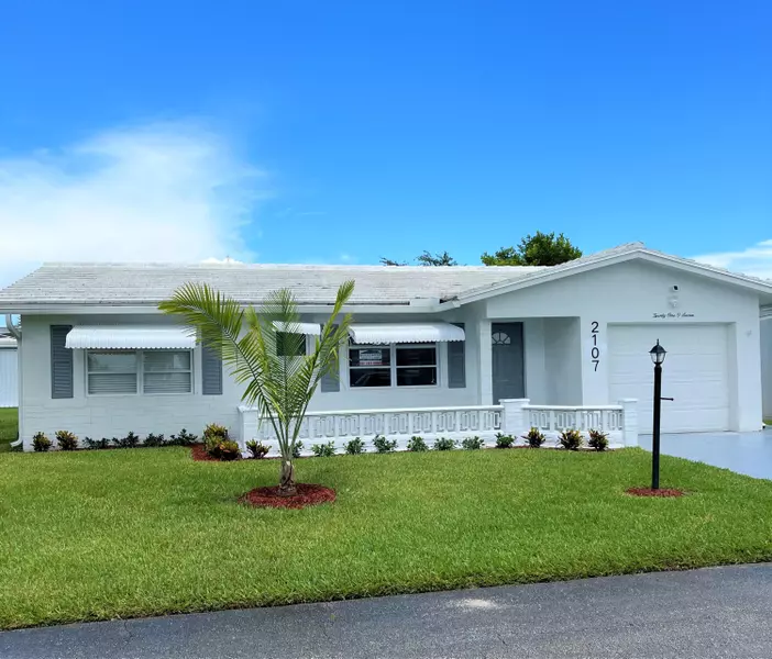 2107 SW Lake Circle DR, Boynton Beach, FL 33426