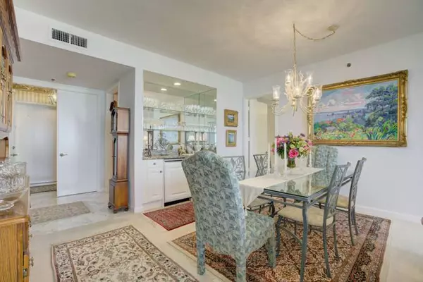 Juno Beach, FL 33408,530 Ocean DR 602