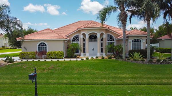 5802 NW Rose Petal CT, Port Saint Lucie, FL 34986