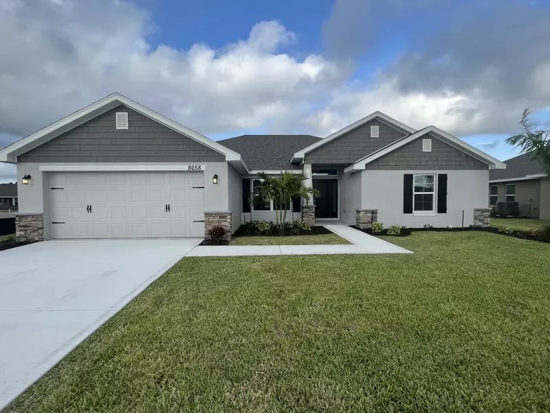 8658 Waterstone BLVD, Fort Pierce, FL 34951