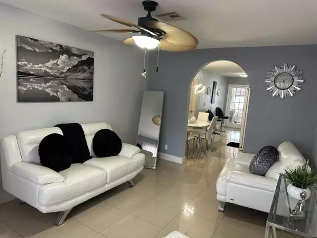 West Palm Beach, FL 33405,443 Barnett ST