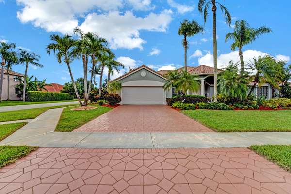 Boca Raton, FL 33498,19118 Cloister Lake LN