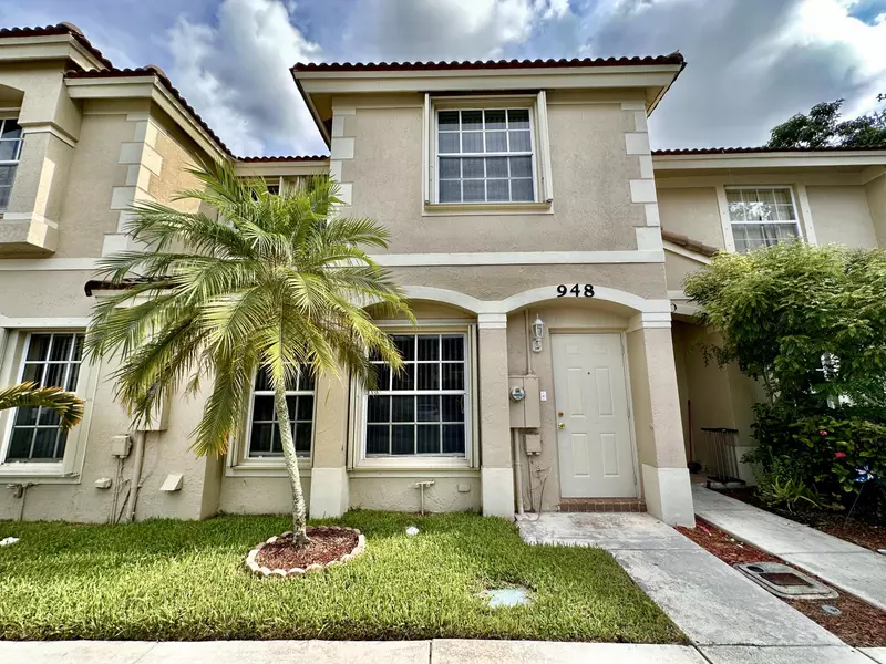 948 Summit Lake DR, West Palm Beach, FL 33406