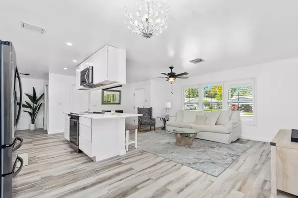 Jupiter, FL 33458,609 Oak TER