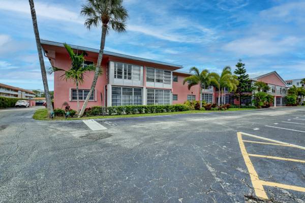 Boca Raton, FL 33431,300 NE 20 ST 204