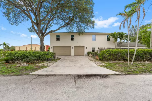 156 W 11th ST, Riviera Beach, FL 33404