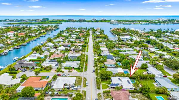 145 Duke DR,  Lake Worth Beach,  FL 33460