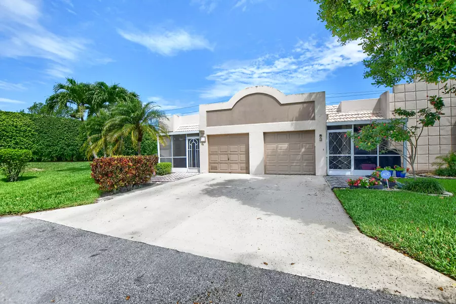 9335 Flynn CIR 4, Boca Raton, FL 33496