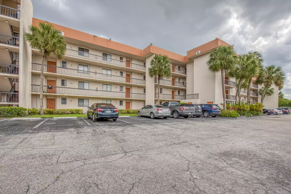 Lake Worth, FL 33462,5981 Via Vermilya 201