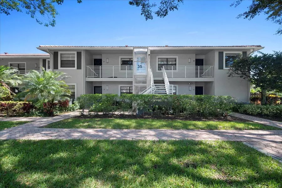 35 Southport LN H, Boynton Beach, FL 33436