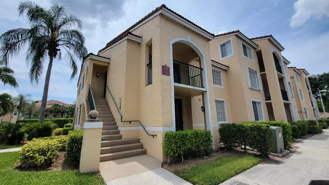 1749 Village BLVD 101, West Palm Beach, FL 33409