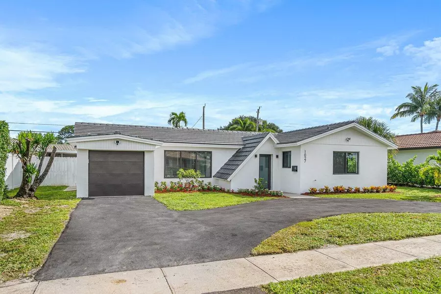 1027 SW 3rd ST, Boca Raton, FL 33486