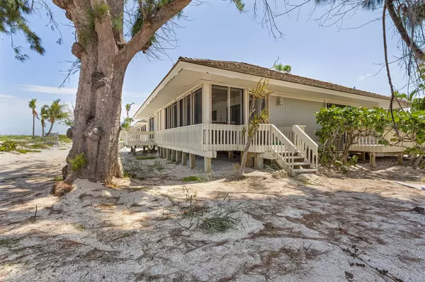 Sanibel, FL 33957,16 Beach Homes