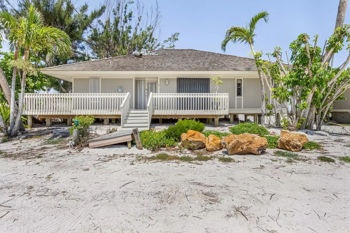 Sanibel, FL 33957,16 Beach Homes