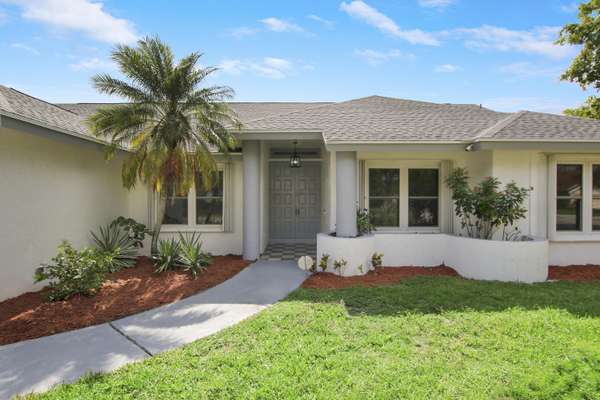 Delray Beach, FL 33445,721 Birdie CT