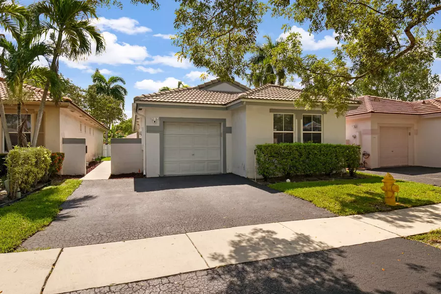 200 NW 75 Ter TER, Plantation, FL 33317