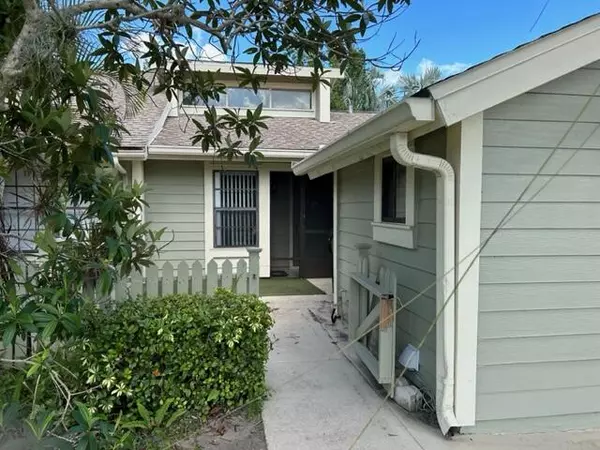 Port Saint Lucie, FL 34952,1414 SE Colchester CIR