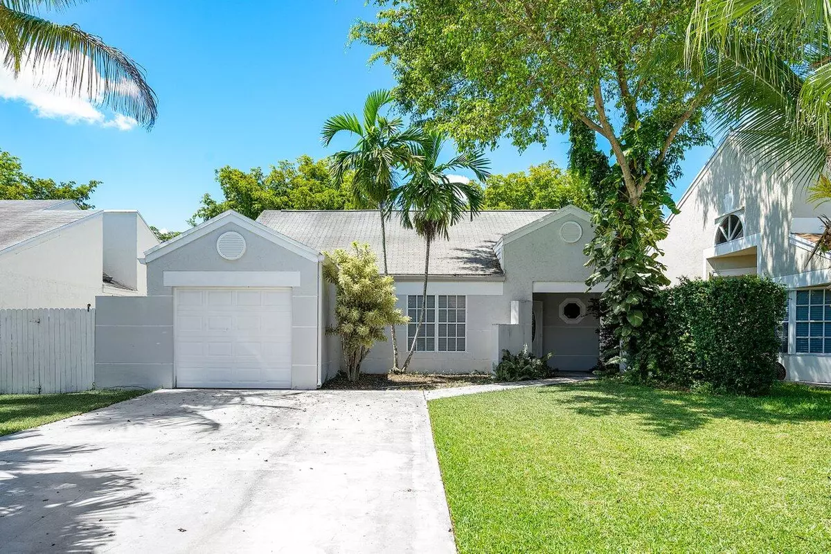 Boca Raton, FL 33433,8359 Dynasty DR