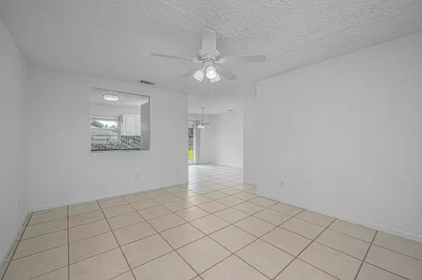 Port Saint Lucie, FL 34953,2273 SW Mount Vernon ST