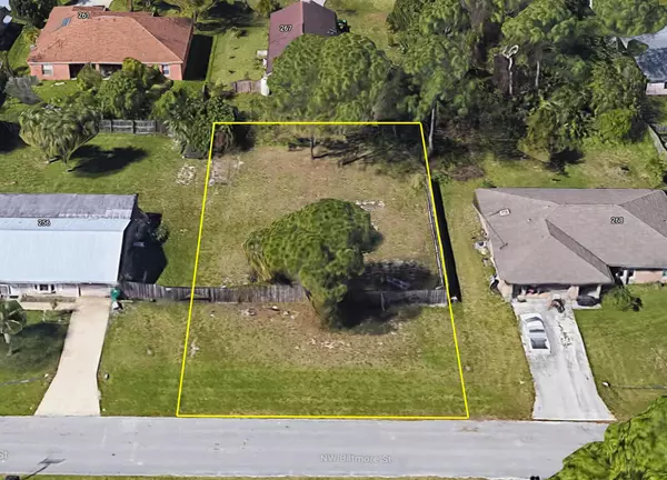 262 NW Biltmore ST, Port Saint Lucie, FL 34983