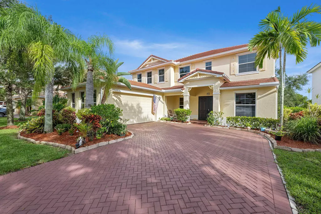 Royal Palm Beach, FL 33411,9326 Madewood CT