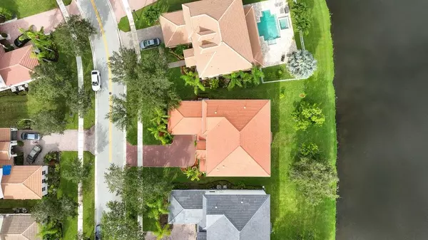 Royal Palm Beach, FL 33411,9326 Madewood CT