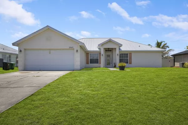 765 SW Sail TER, Port Saint Lucie, FL 34953