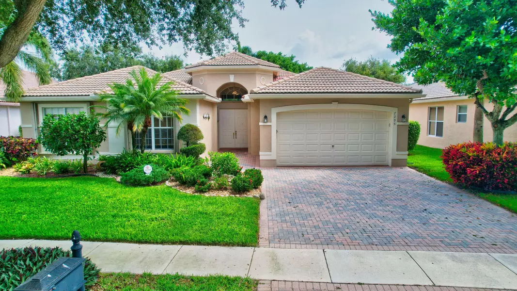 7295 Lahana CIR, Boynton Beach, FL 33437