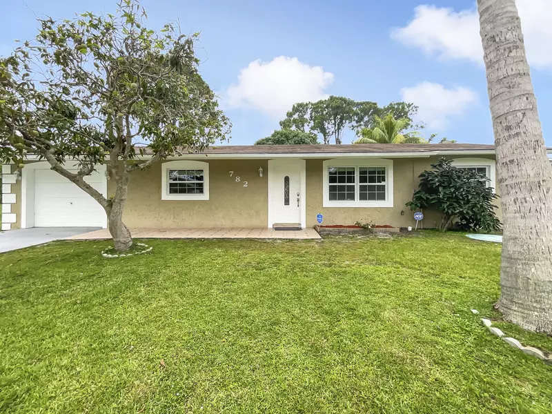 782 SE Celtic AVE, Port Saint Lucie, FL 34983