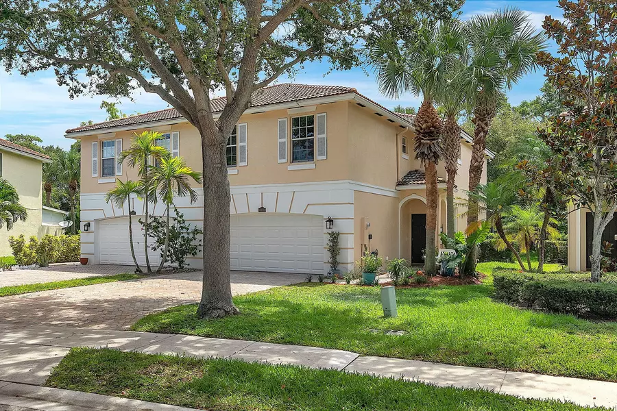 4498 Thornwood CIR, Palm Beach Gardens, FL 33418