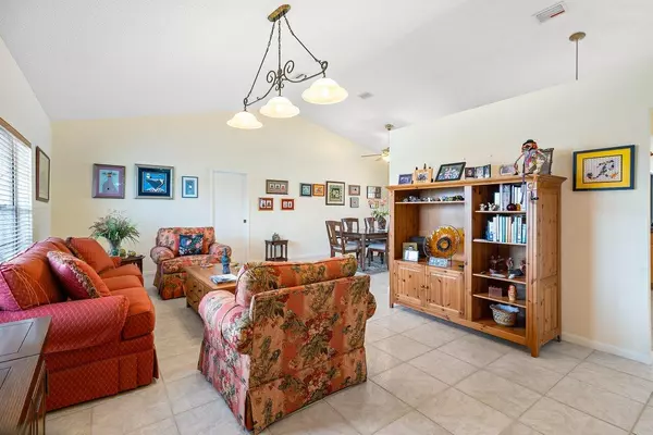 Lake Worth, FL 33467,8514 Bonita Isle DR