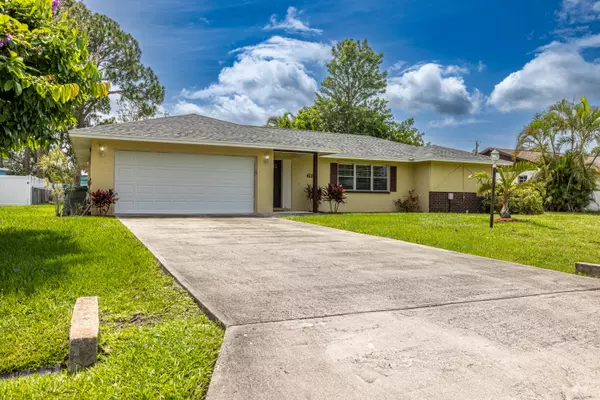 Port Saint Lucie, FL 34983,681 SE Prineville ST