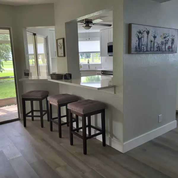 3755 Via Poinciana 116, Lake Worth, FL 33467