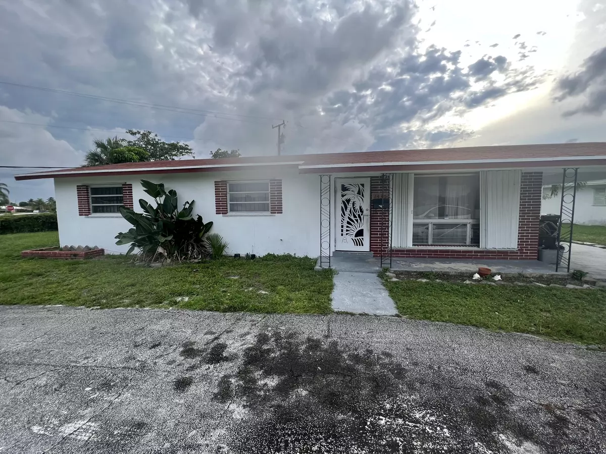 West Palm Beach, FL 33401,1430 7th ST