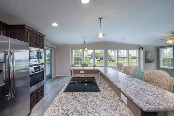 Jensen Beach, FL 34957,340 NE Jade CIR