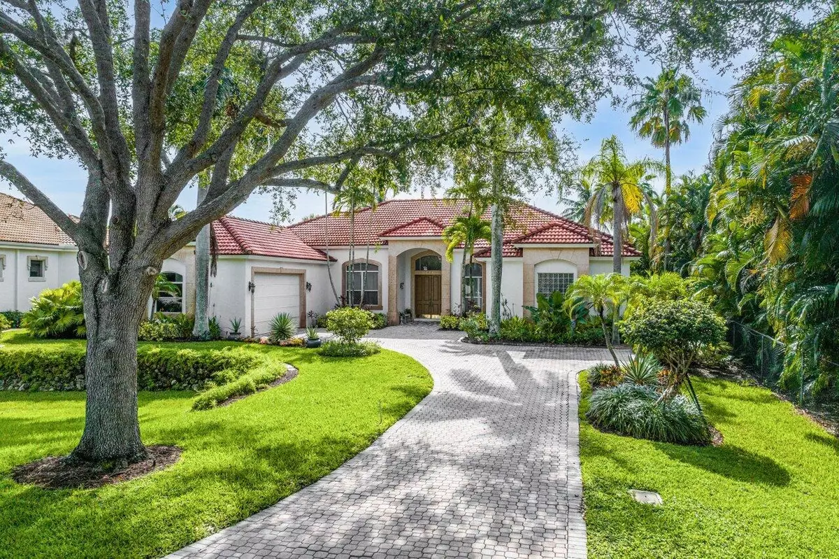 Palm Beach Gardens, FL 33410,2425 Snook TRL