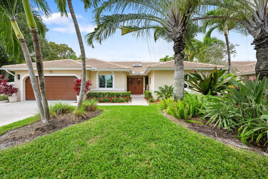 7641 W Country Club BLVD, Boca Raton, FL 33487