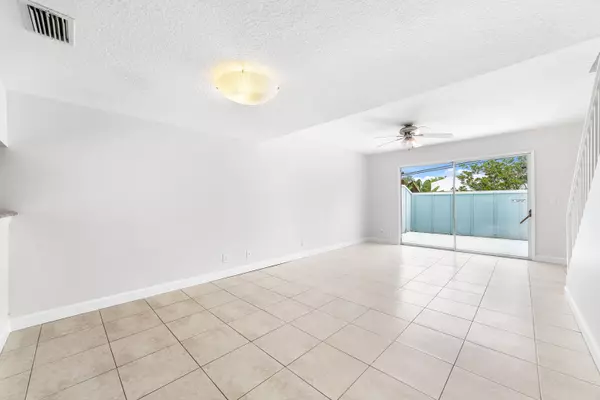 Jupiter, FL 33458,6262 Riverwalk LN 4