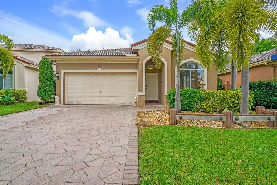 3798 Woodfield CT, Coconut Creek, FL 33073