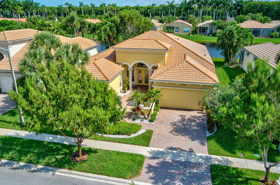 9748 W Via Grandezza, Wellington, FL 33411