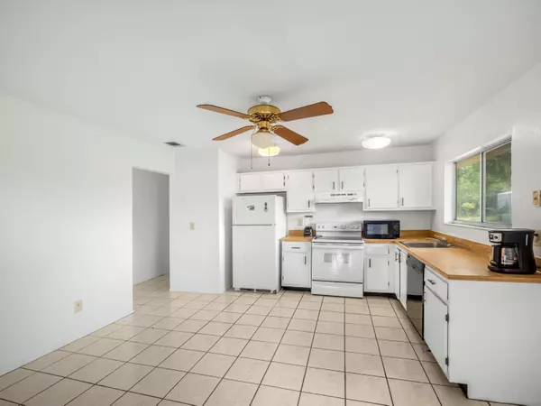 Port Saint Lucie, FL 34953,480 SW Eastport CIR