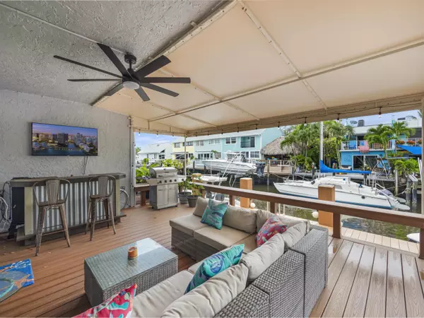 732 NE 12th TER 2, Boynton Beach, FL 33435