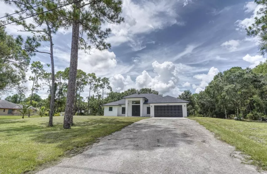 16876 N 69th ST, The Acreage, FL 33470