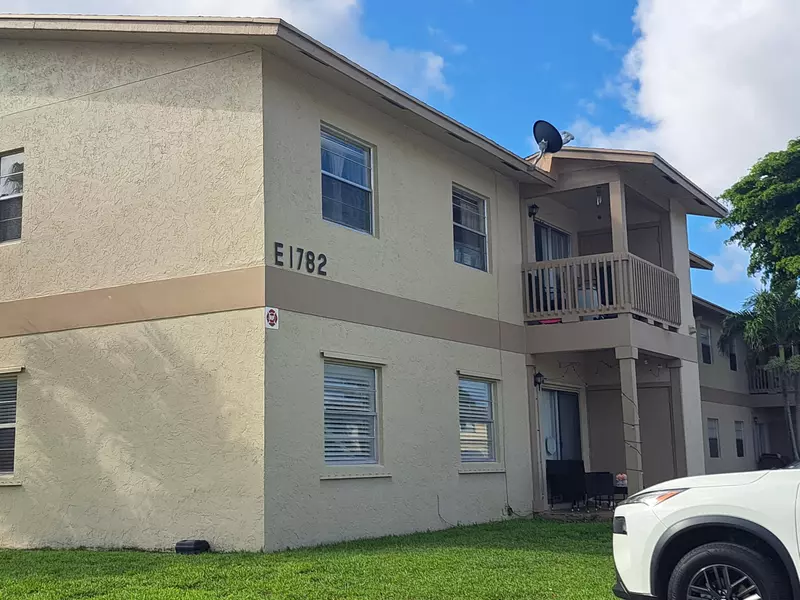 1782 Abbey RD 201, West Palm Beach, FL 33415