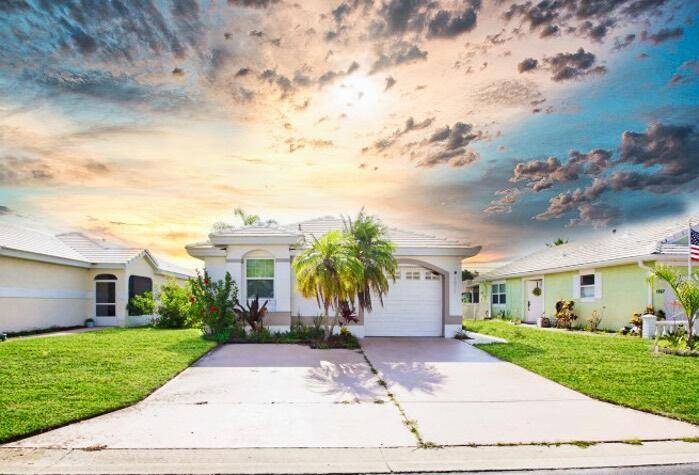 1075 NE Goldenrod CIR, Palm Bay, FL 32905