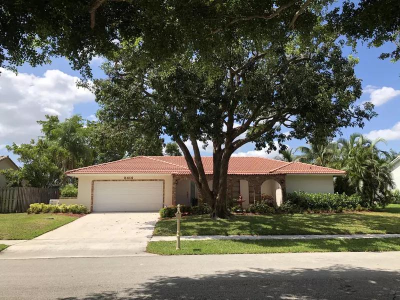 2414 NW NW Timbercreek CIR, Boca Raton, FL 33431