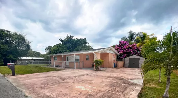 2901 Summit ST, Fort Pierce, FL 34982